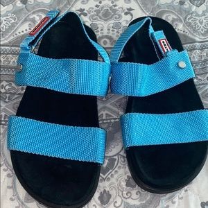 Hunter sandals 6M